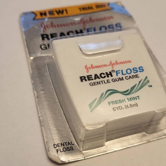 Johnson & Johnson Reach Floss Gentle Gum Care - vintage 5YD. Fresh mint sealed - Picture 3 of 3